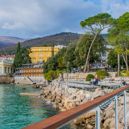 Anita Near Opatija With Private Parking