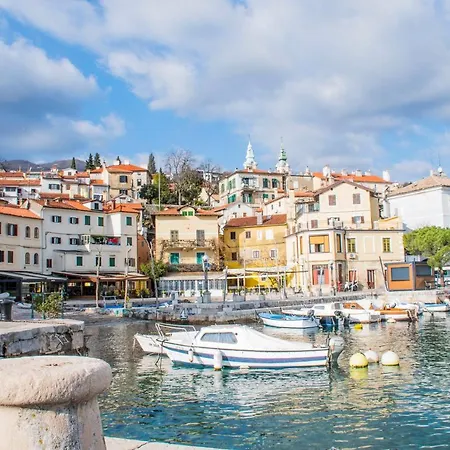 Anita Near Opatija With Private Parking Apartmán