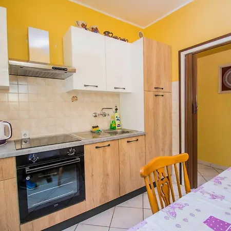 Anita Near Opatija With Private Parking Apartman